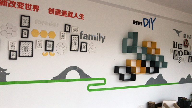 UV喷绘写真机：揭秘其核心技术与应用场景