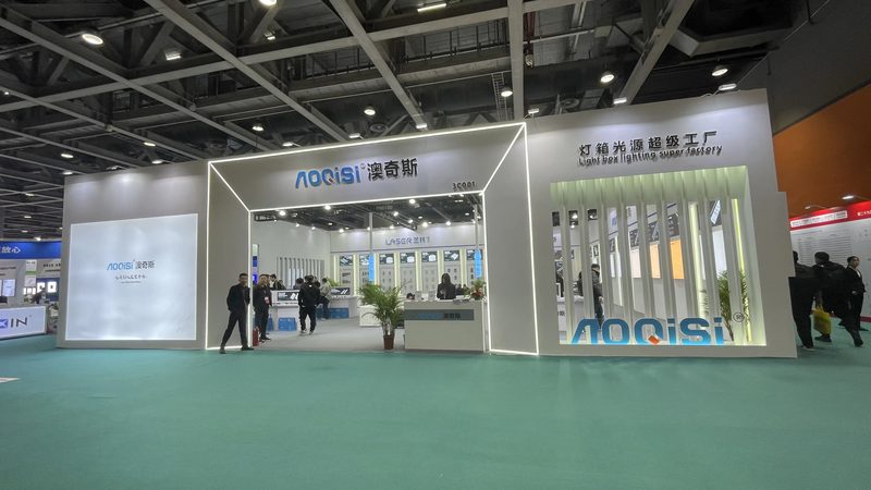 卡布灯箱：揭秘其背后的技术与品牌选择